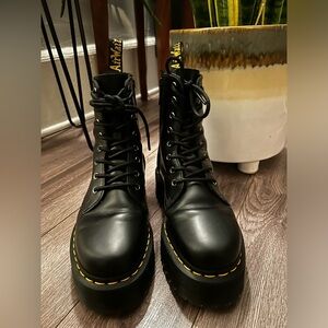 Dr Marten Jadon polished leather platform boots in black